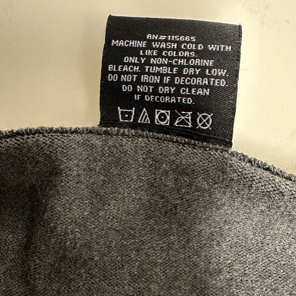 Harry Potter Authentic Gryffindor Womens Cardigan sz S - Picture 7 of 7